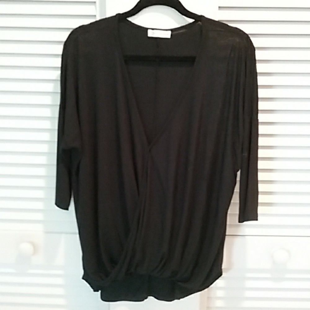 r2d Bubble Hem Knit Top